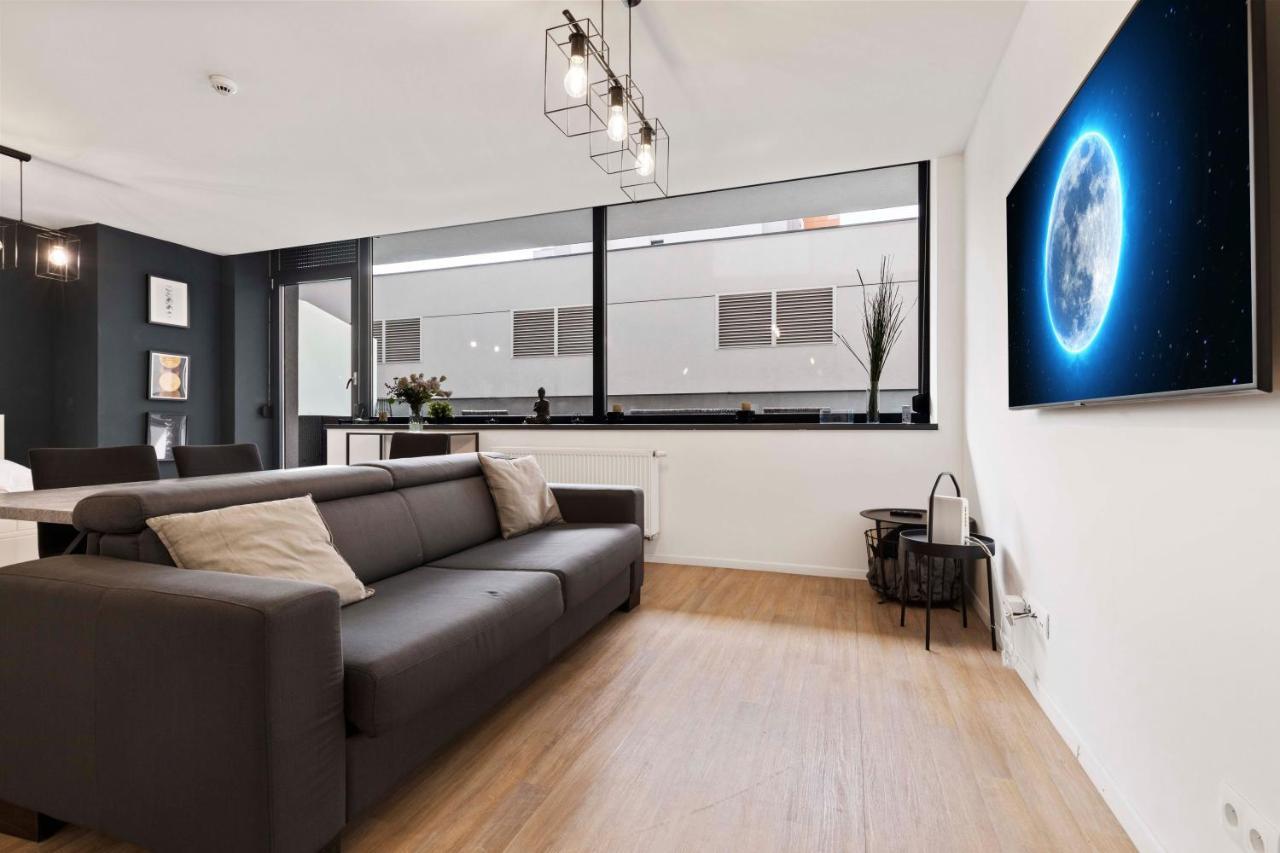Lam Moon - Ac - Terrace Apartment Bratislava Bagian luar foto